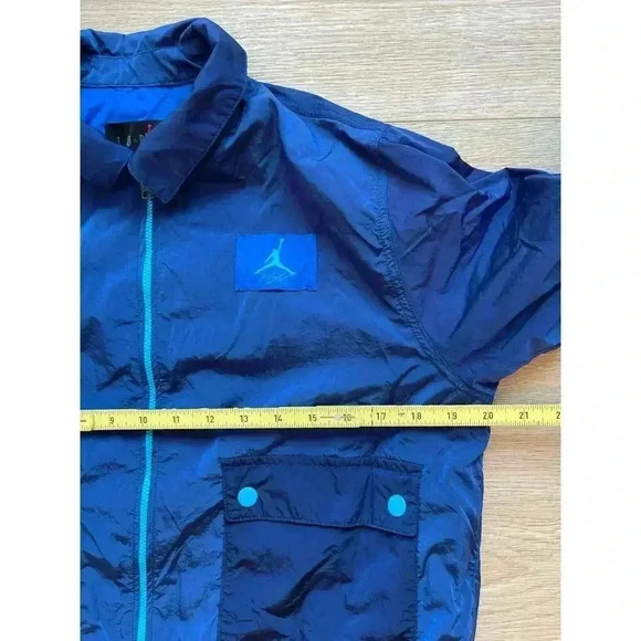 Jordan Essentials Flight Woven Full Zip Nylon Jacket Loose Fit Royal Blue Small - Picture 10 of 14